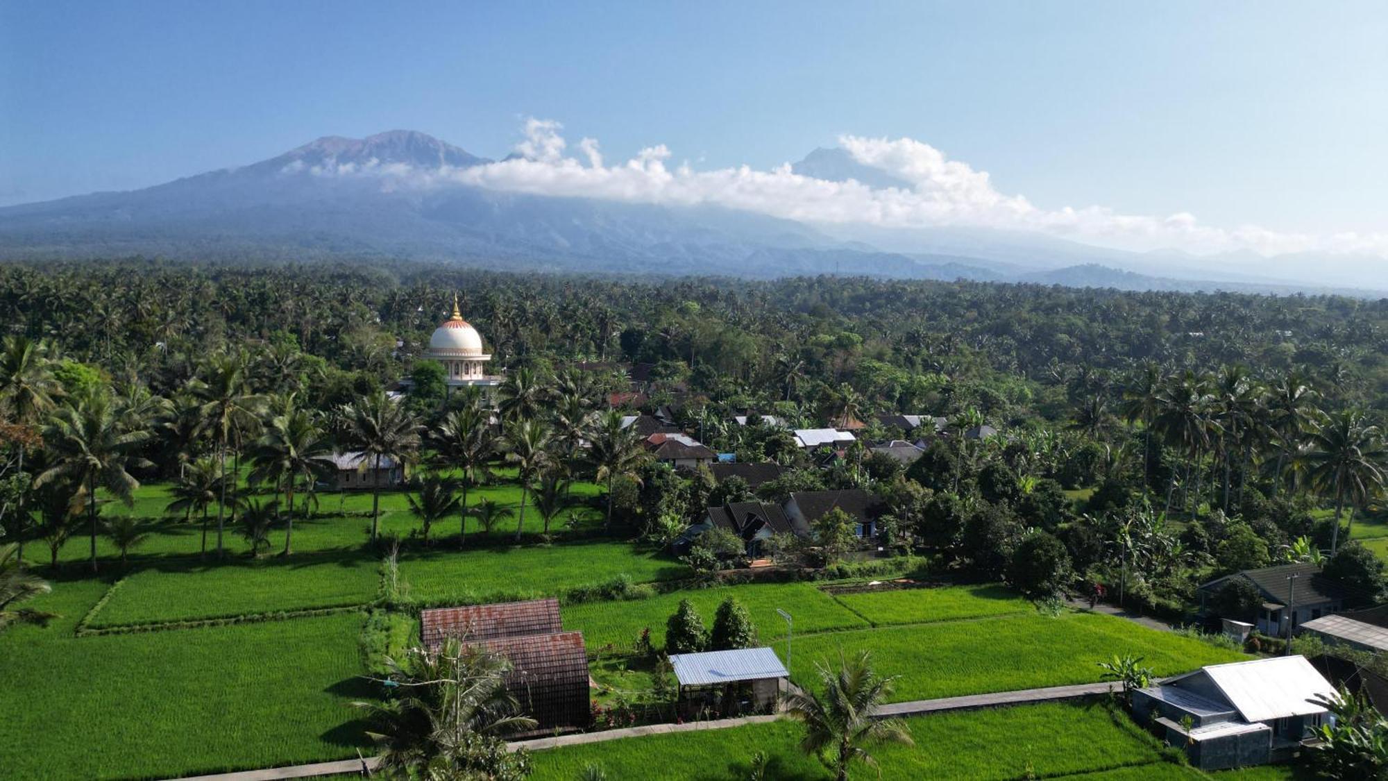 Bale Tetebatu Villa ภายนอก รูปภาพ