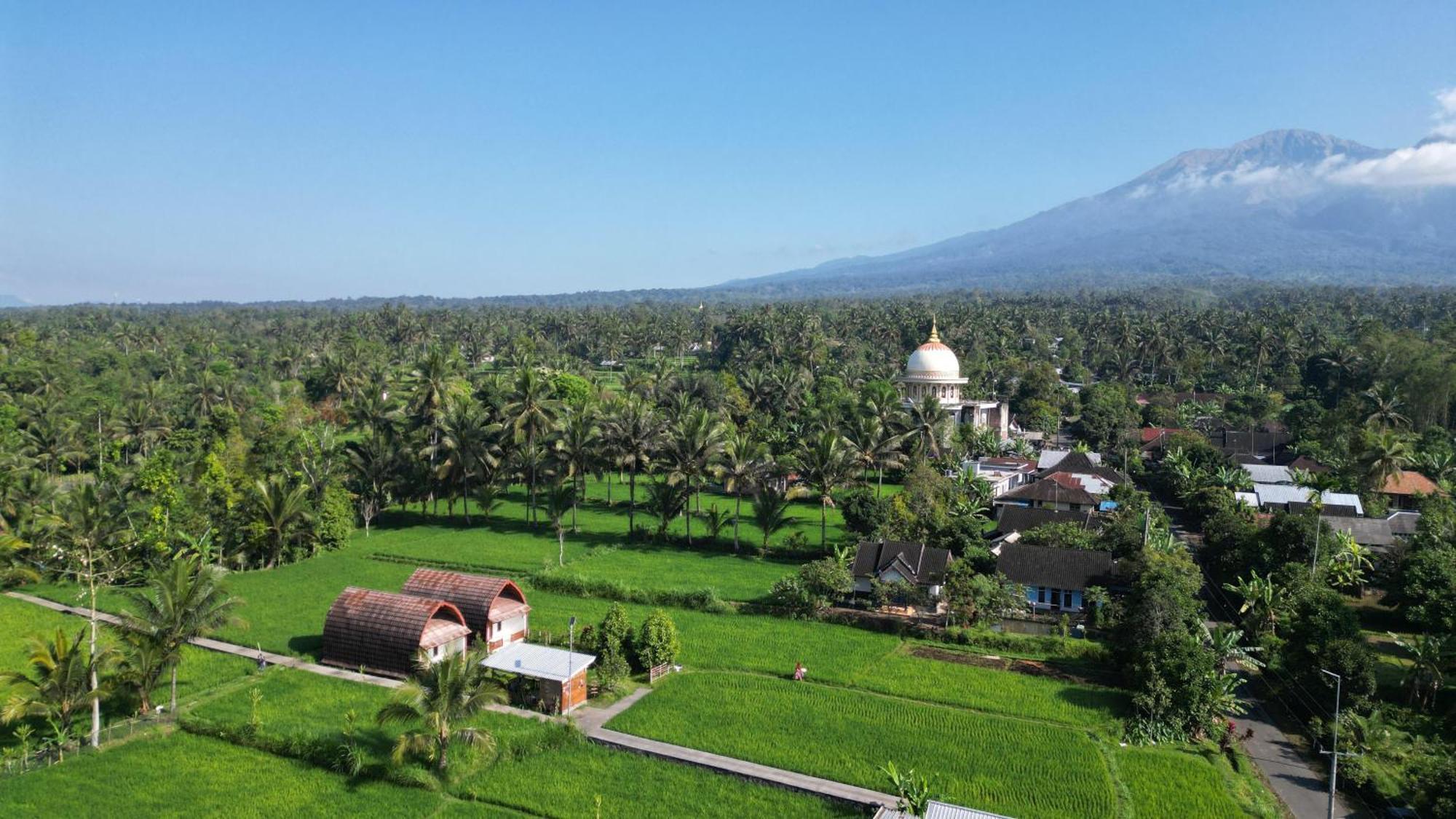 Bale Tetebatu Villa ภายนอก รูปภาพ