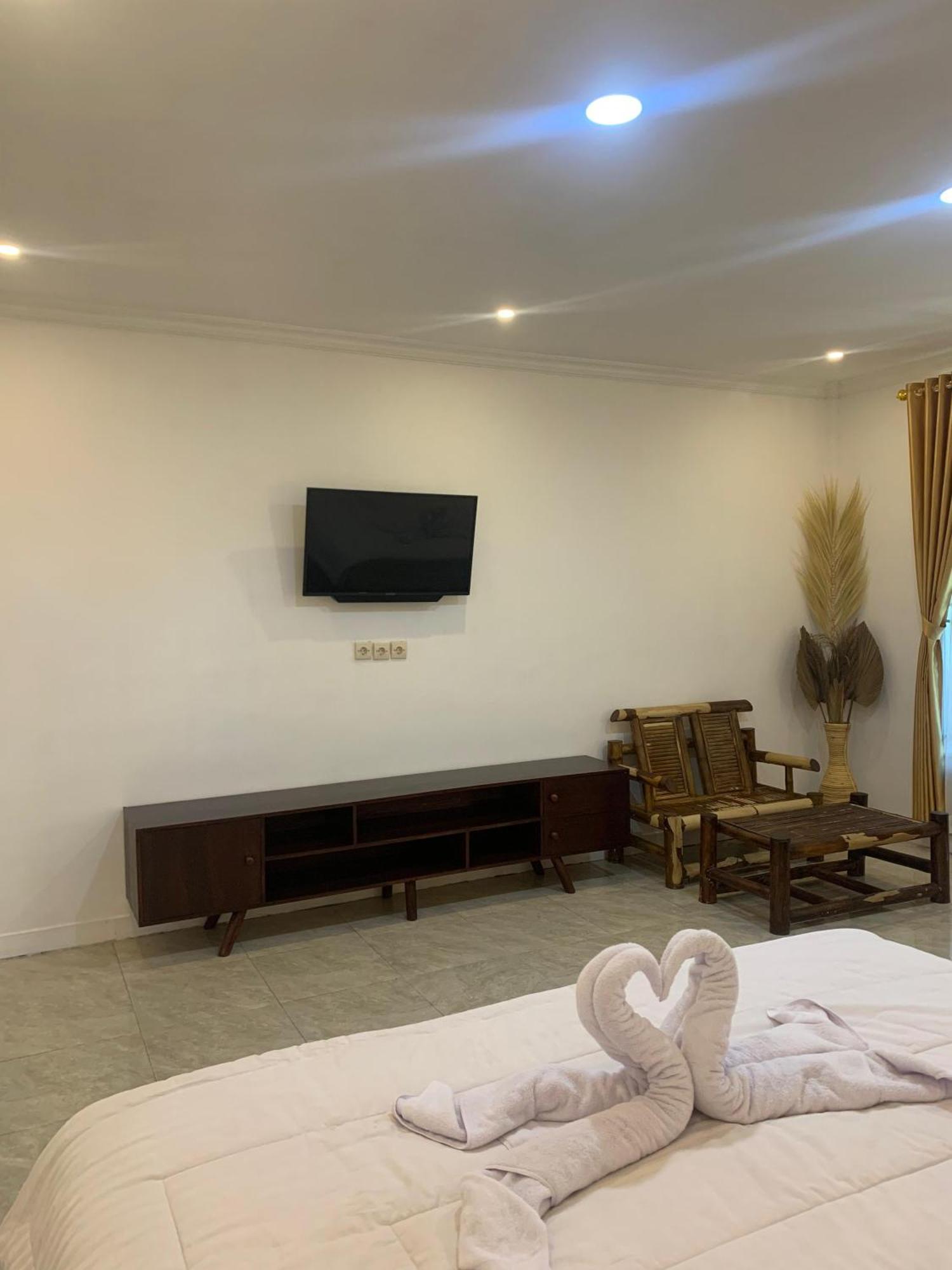 Bale Tetebatu Villa ภายนอก รูปภาพ